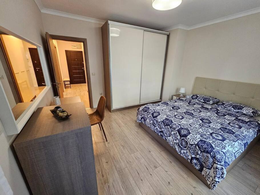 Serenity In The Heart Of Varna With Parking Esterno foto