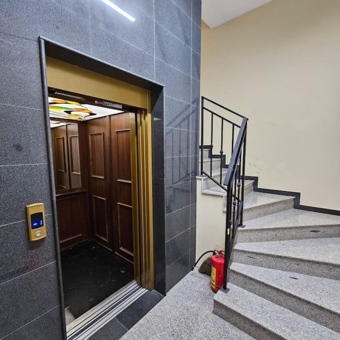 Serenity In The Heart Of Varna With Parking Esterno foto
